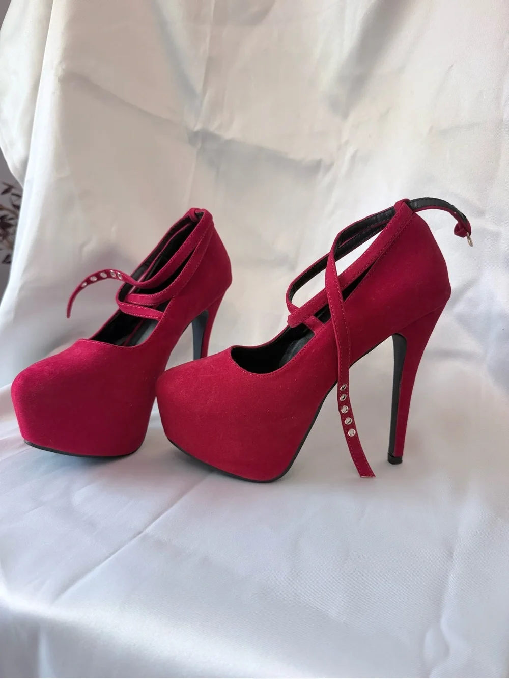 Women’s Red Platform Mary Jane High Heels with Ankle Strap, NWOT size 10